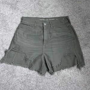 American Eagle Highest Rise Mom Short